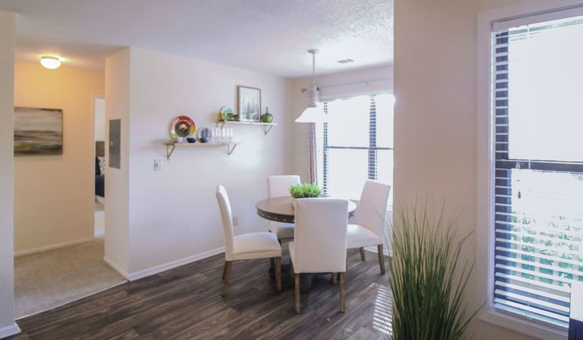 Photos of Towne Creek Apartment Homes Apartments in Gainesville, GA