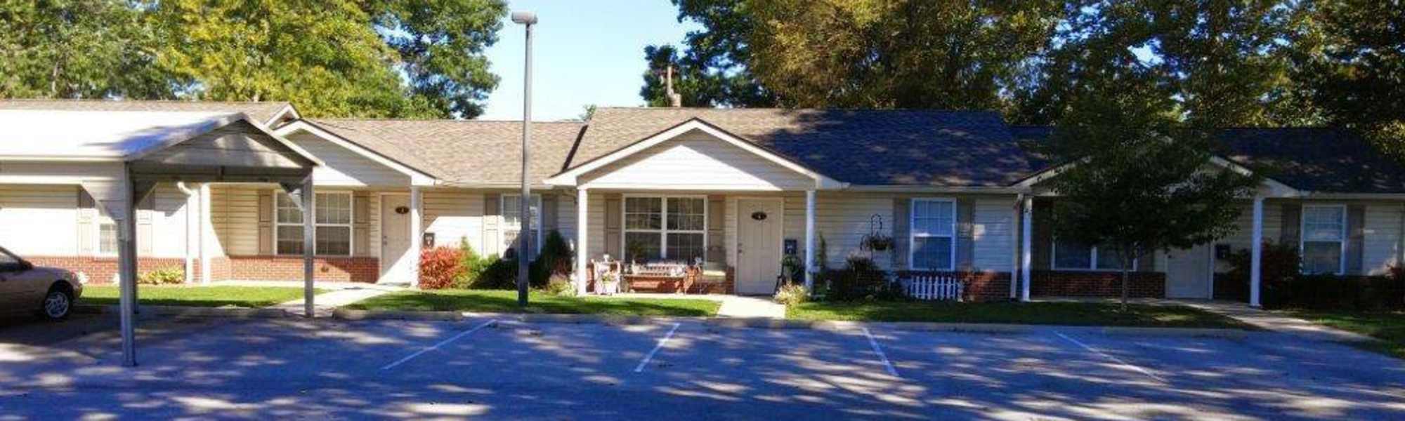 Rental requirements at Forest Glen in Elwood, Indiana