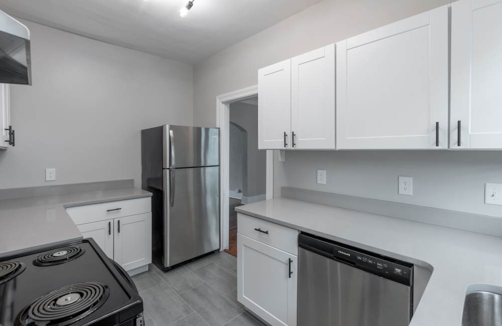 A kitchen room with stainless steel appliances at The Avalon in Memphis, Tennessee