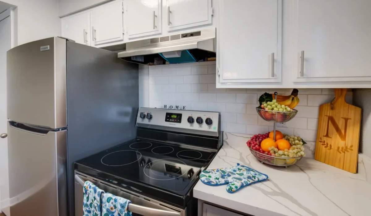 Kitchen at Costa Mesa Apartments in Houston, Texas