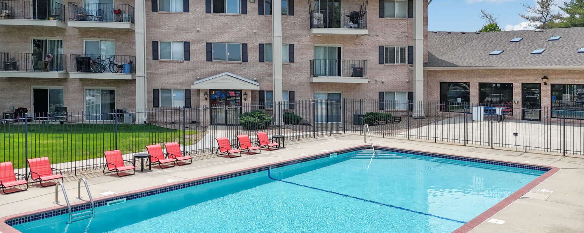 Swimming pool at ARTISAN Management Group in Des Moines, Iowa