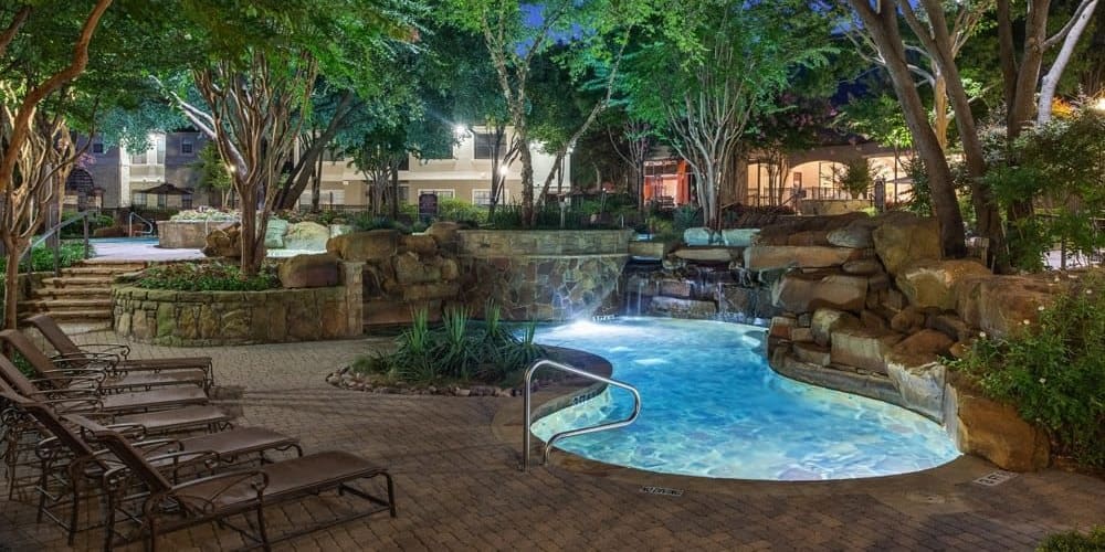 Resort-style pool at The Verandas at Timberglen in Dallas, Texas