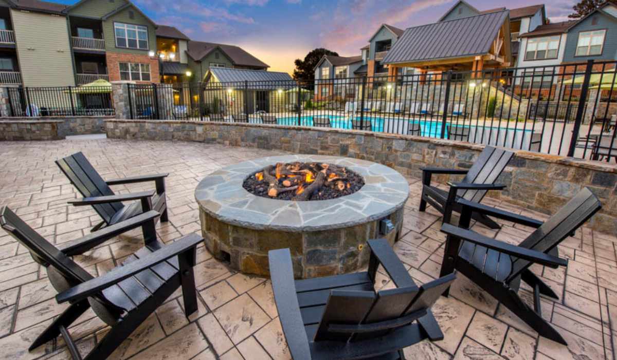 Outdoor firepit area at Palisades at Paris Mountain in Greenville, South Carolina