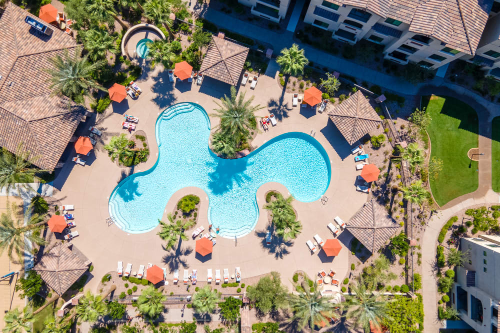 Resort-style pool at San Milan in Phoenix, Arizona