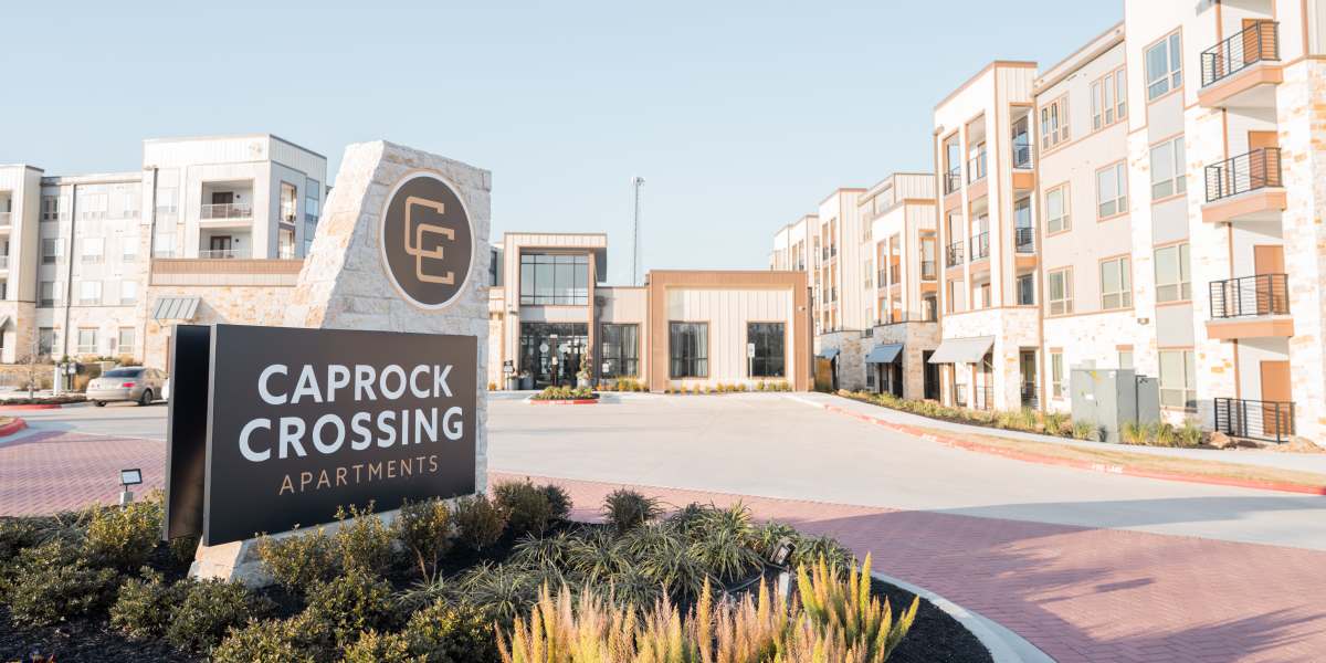 Singage of community at Caprock Crossing in College Station, Texas