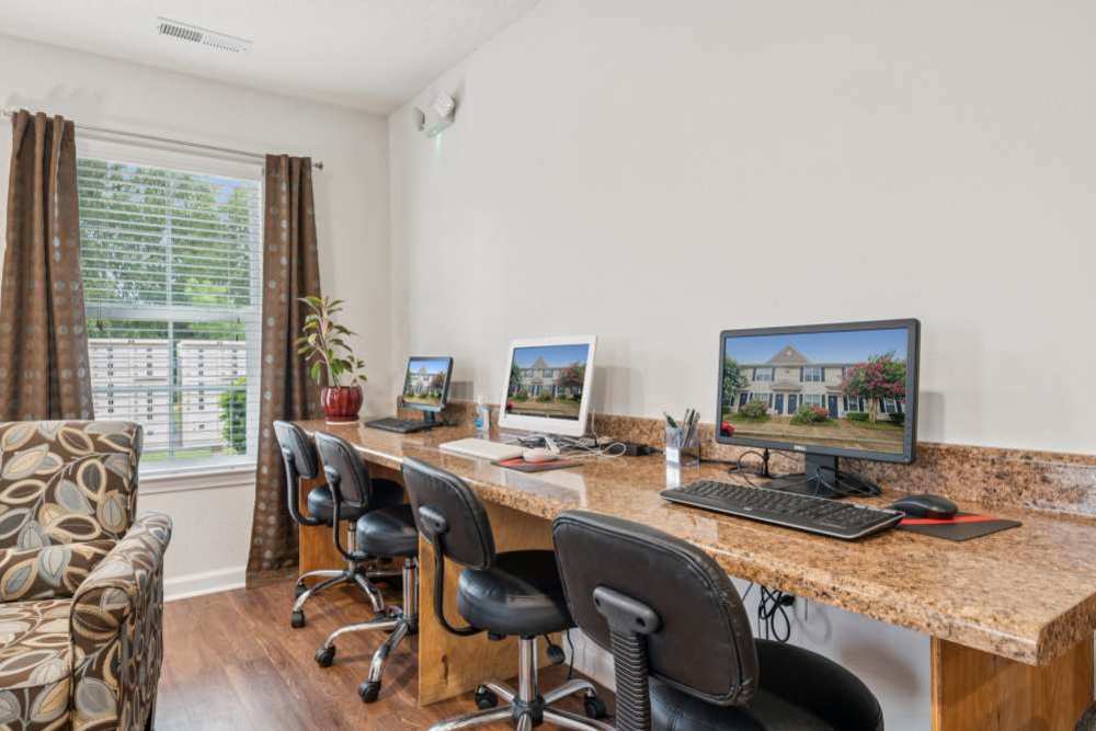 Business center at Maplewood in Chesapeake, Virginia
