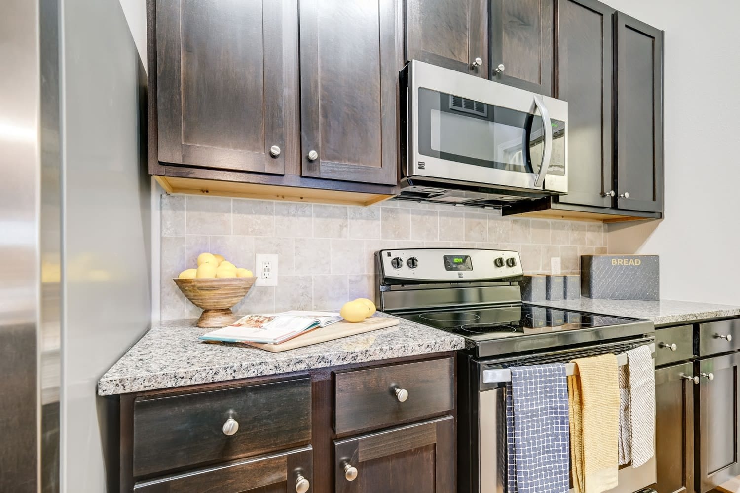 Photos of Creekside at Greenlawn Apartment Homes in Columbia, South