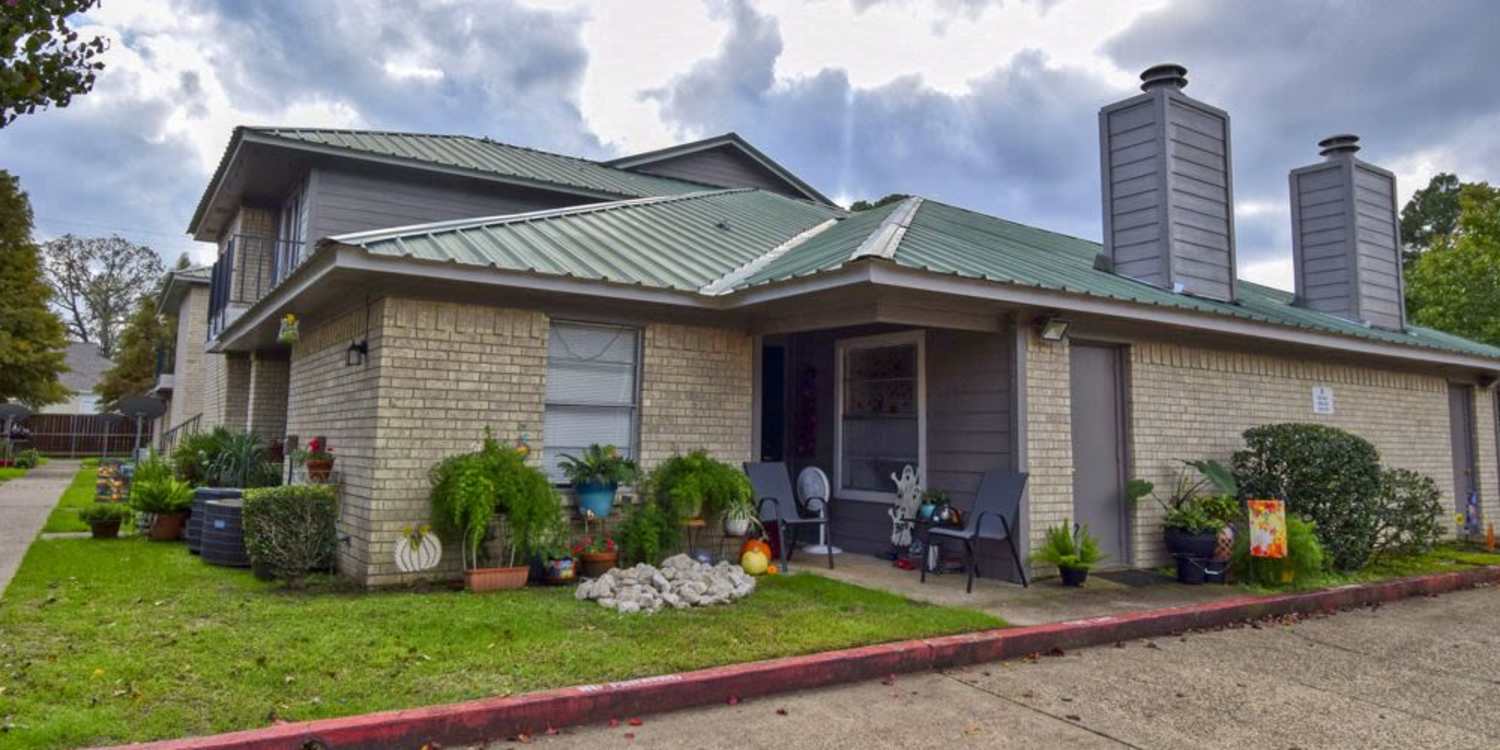 Athens, Texas, apartments at Athens Townhomes