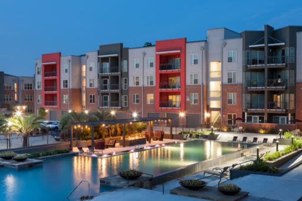Exterior at night of Anatole at the Pines in Conroe, Texas