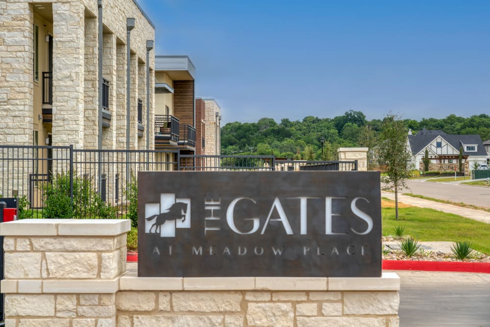 Welcome sign at The Gates at Meadow Place in Willow Park, Texas