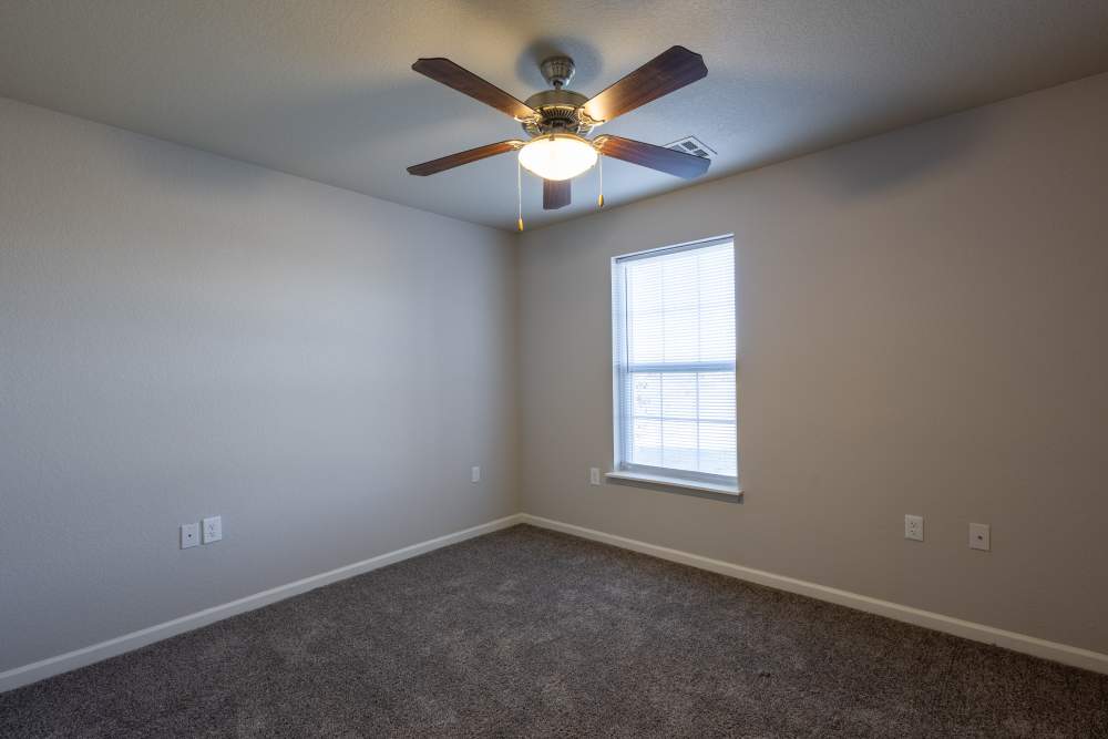 Bedroom with window at Harvest Park in Pampa, Texas