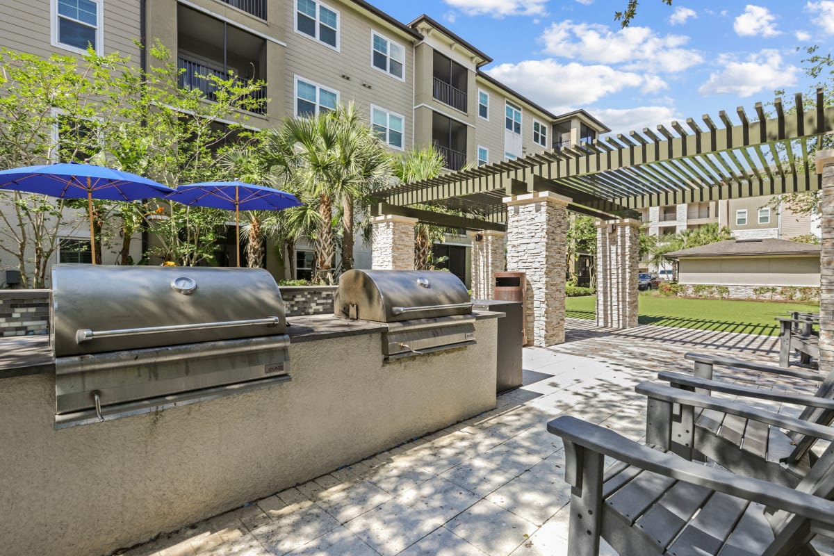 Grilling stations at Lantower Brandon Crossroads in Tampa, Florida