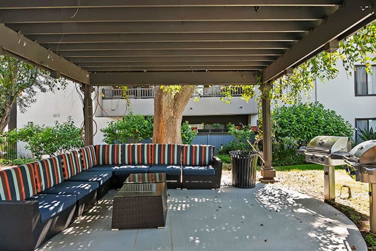 Covered outdoor grilling area at Alura, Woodland Hills, California