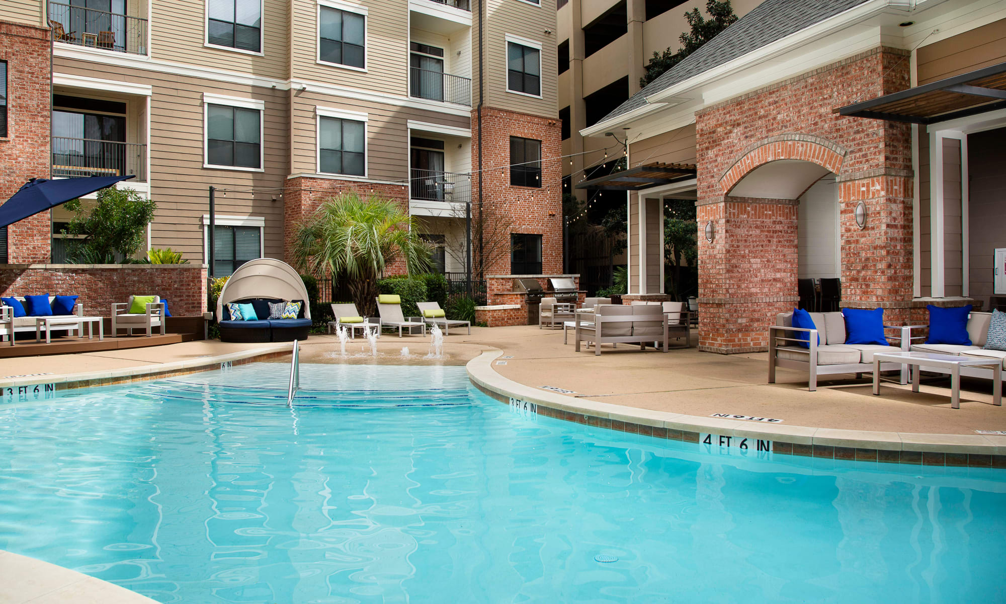 Austin TX Apartments for Rent in Triangle State Residences at The