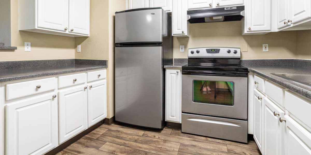 Kitchen at Pebble Cove Apartments in Renton,Washington