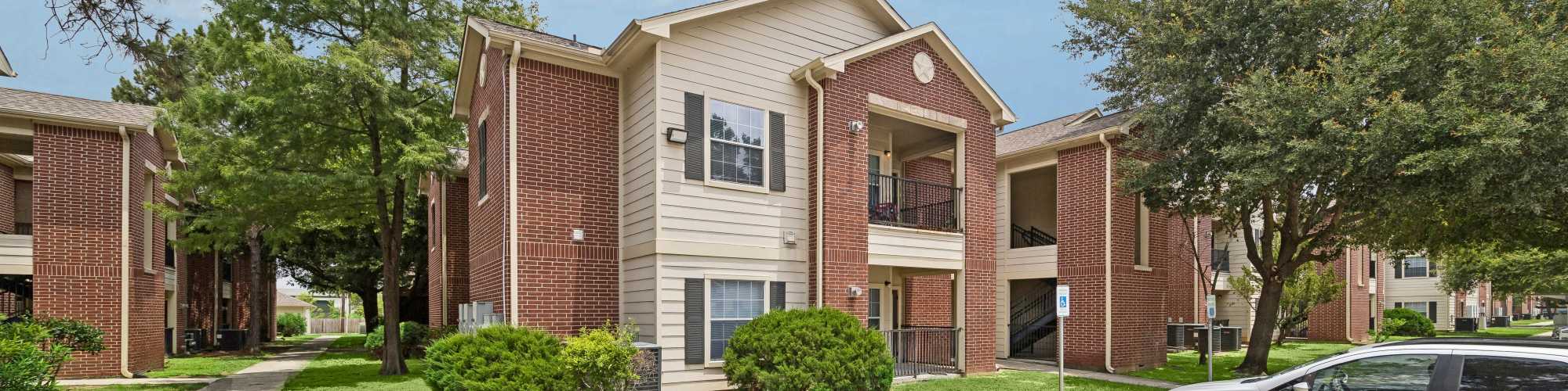 Photo Gallery | Montgomery Pines Apartments in Porter, Texas