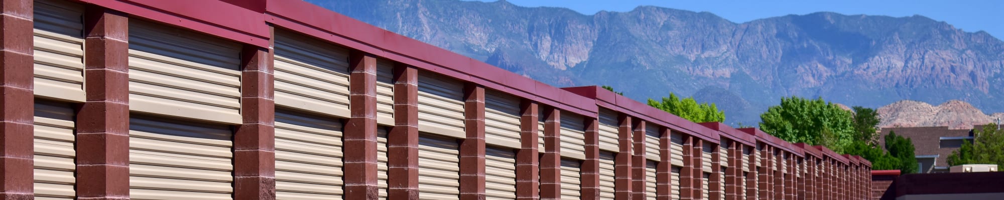 Drive-up storage at STOR-N-LOCK Self Storage in Hurricane, Utah