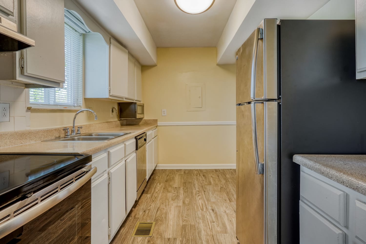 Kitchen at Post Ridge Apartments in Nashville, Tennessee