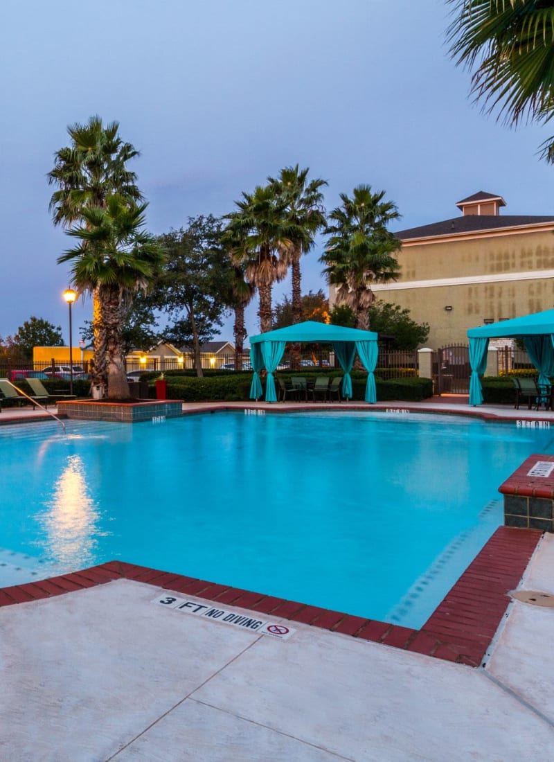View our amenities at Marquis at The RIM in San Antonio, Texas