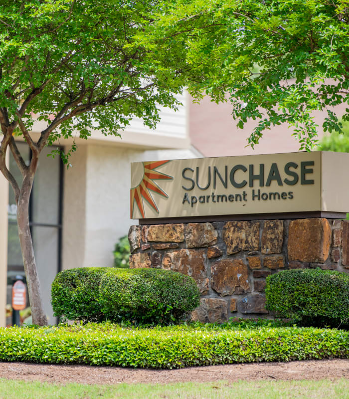 Sign of Sunchase Ridgeland Apartments in Ridgeland, Mississippi