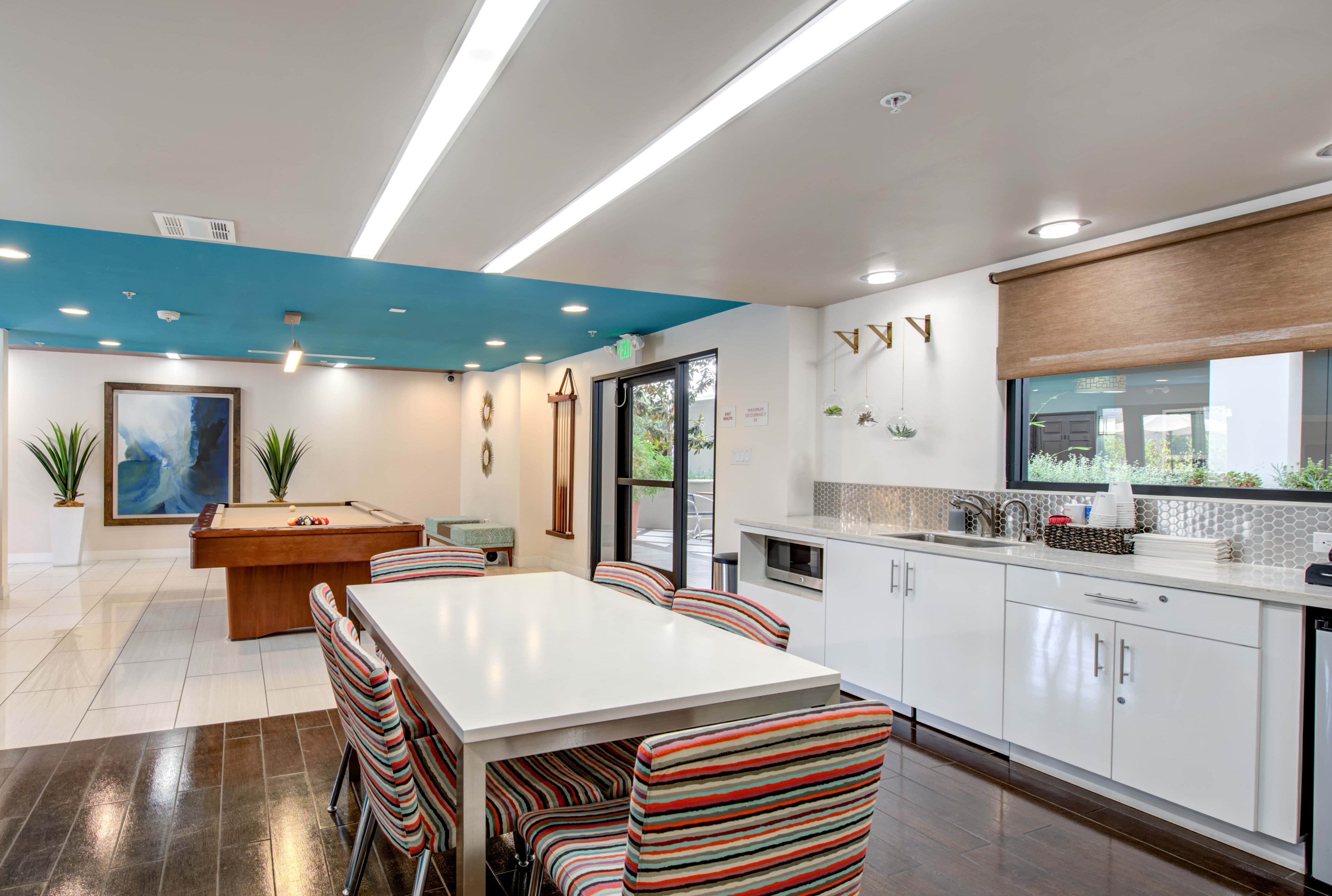 Apartments at IMT Park Encino in Encino, California