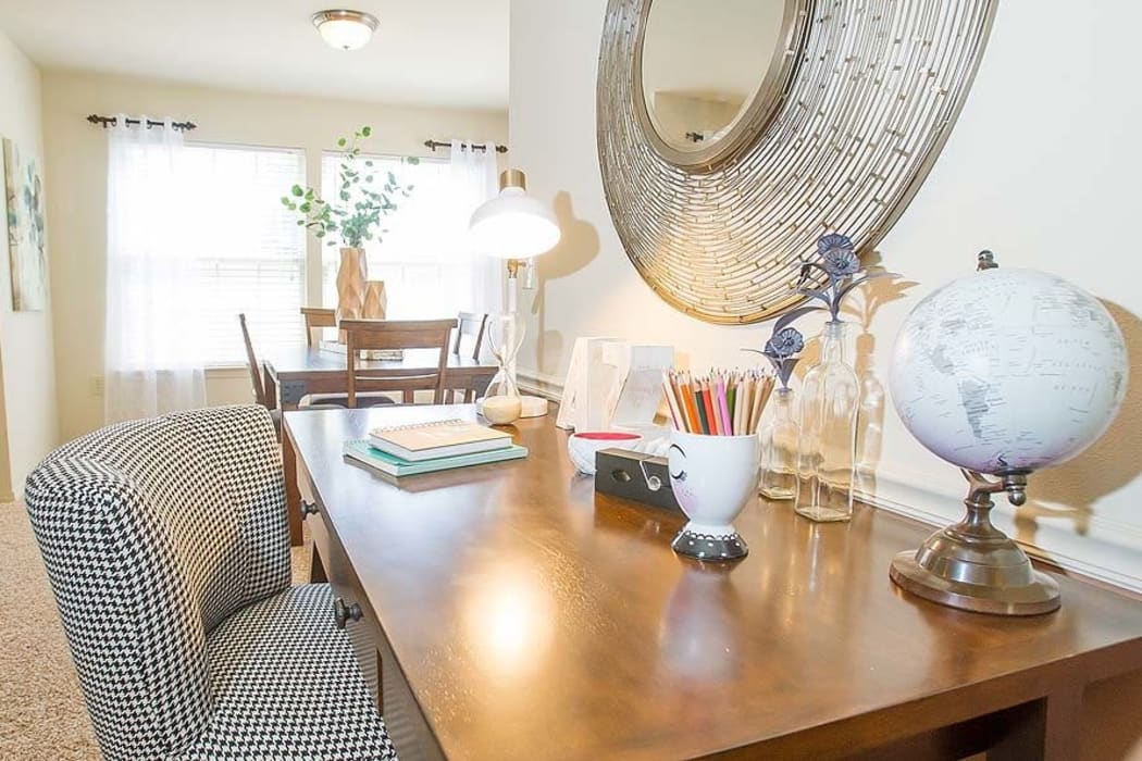 Living room at Tuscany Hills in Tulsa, Oklahoma
