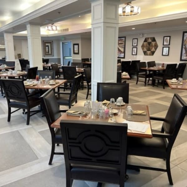 Restaurant-style dining at Kenmore Senior Living in Kenmore, Washington