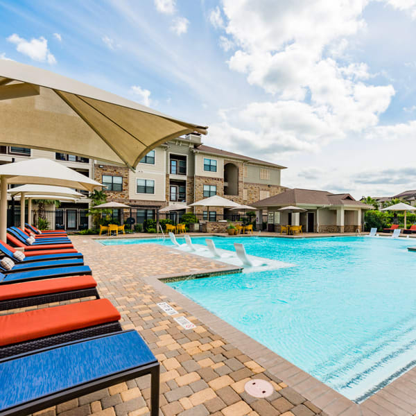 Alden Park Kingsland offers a wide variety of amenities in Houston, Texas