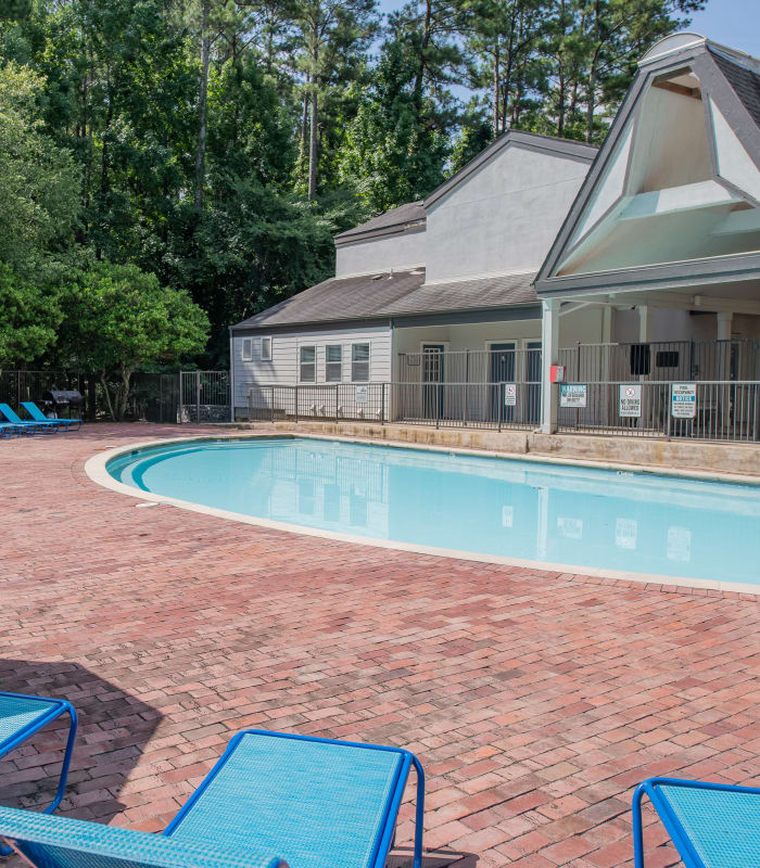 Large swimming pool at The Pointe of Ridgeland in Ridgeland, Mississippi