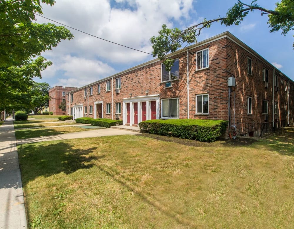 Freeport, NY Apartments for Rent in Nassau County Pine Gardens