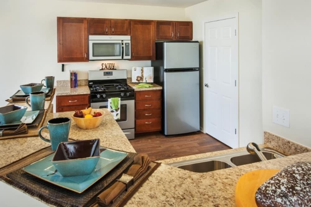 Modern kitchen at Lakeview Townhomes at Fox Valley