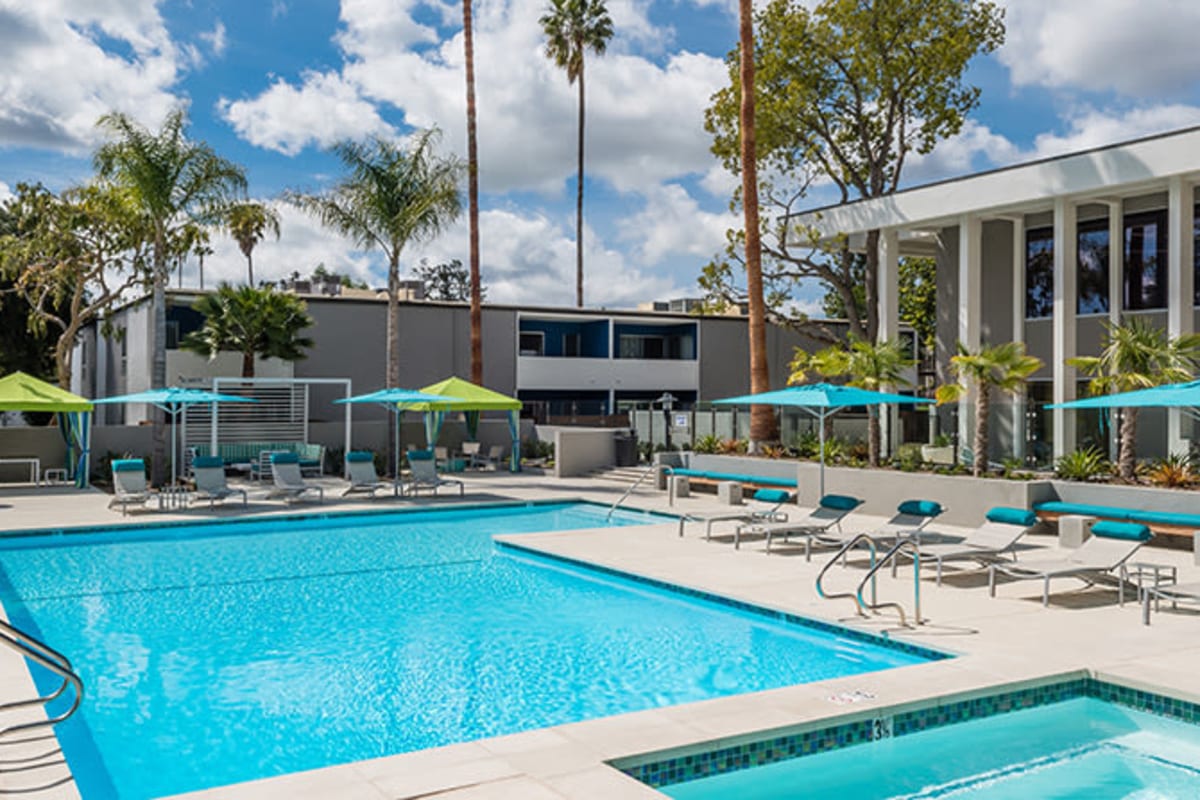 Beautiful pool at The Retreat at Thousand Oaks, Thousand Oaks, California