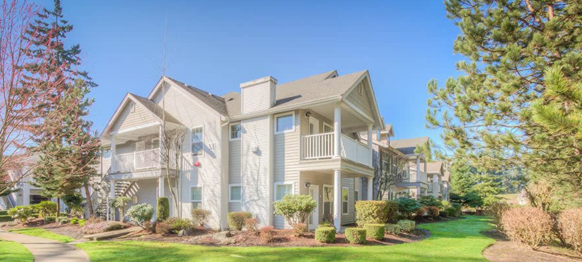 Bradley Park Apartments in Puyallup, Washington