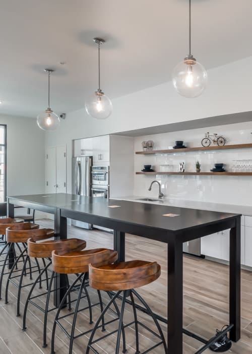 Dining area at Echelon Luxury Apartments in Cincinnati, Ohio