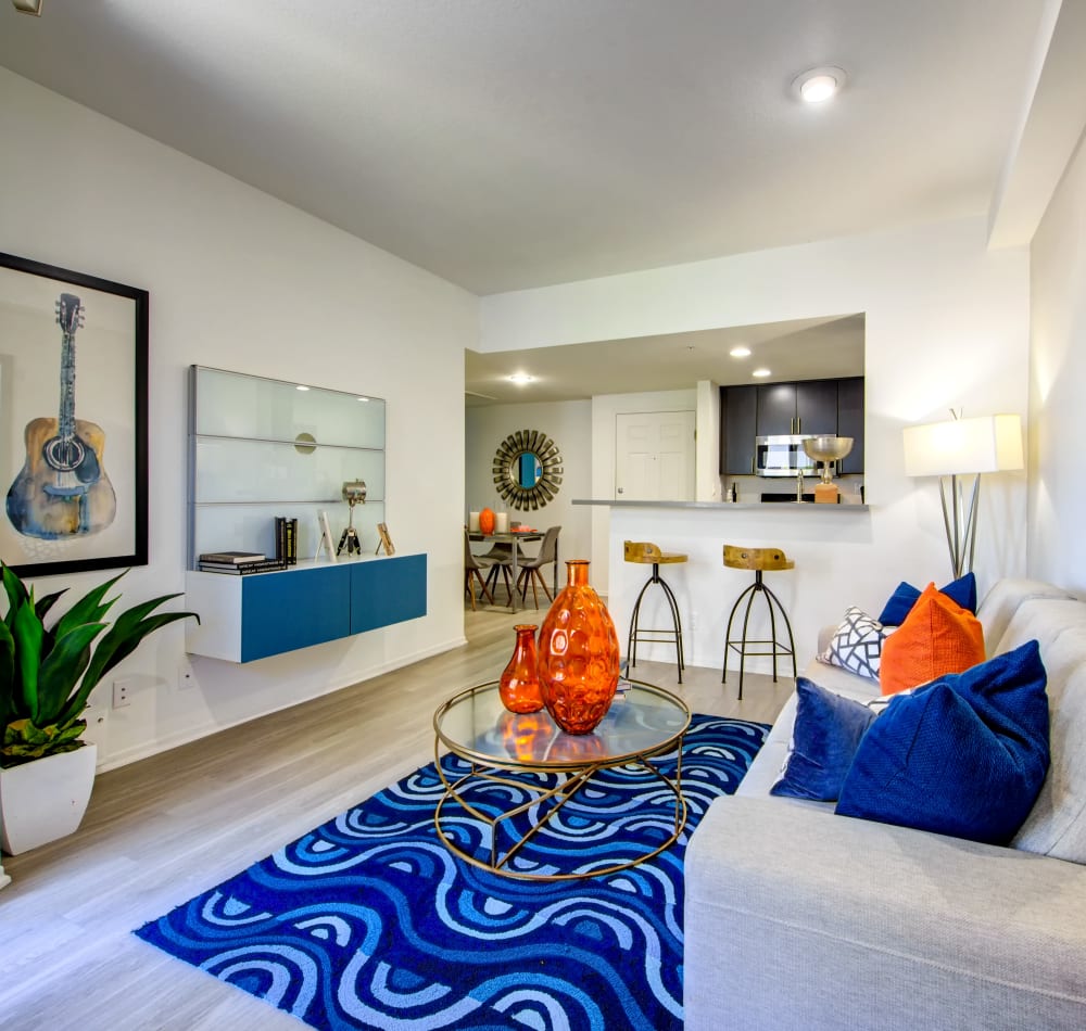 Luxury Studio, 1 & 2 Bedroom Apartments in Long Beach, CA