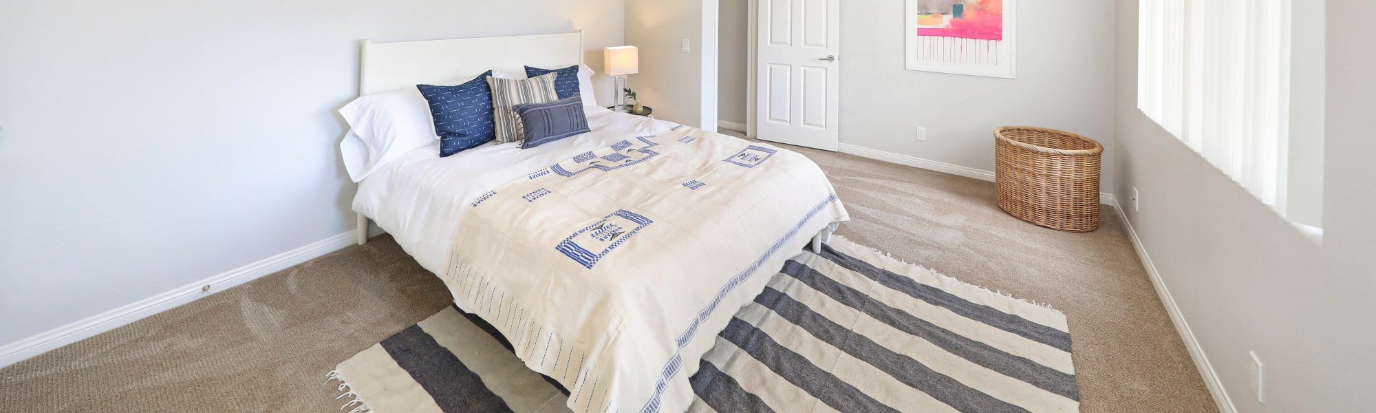 Amenities at Pacific Breeze Townhomes in Huntington Beach, California