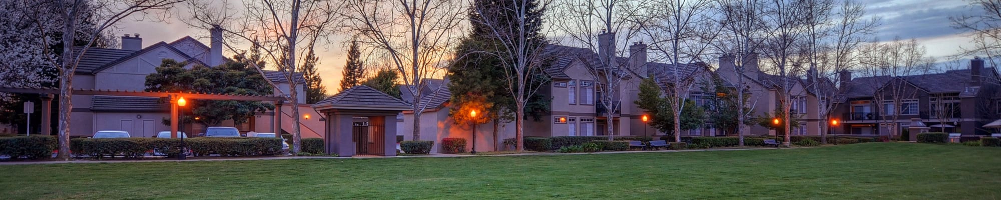 Photo gallery at Larkspur Woods in Sacramento, California
