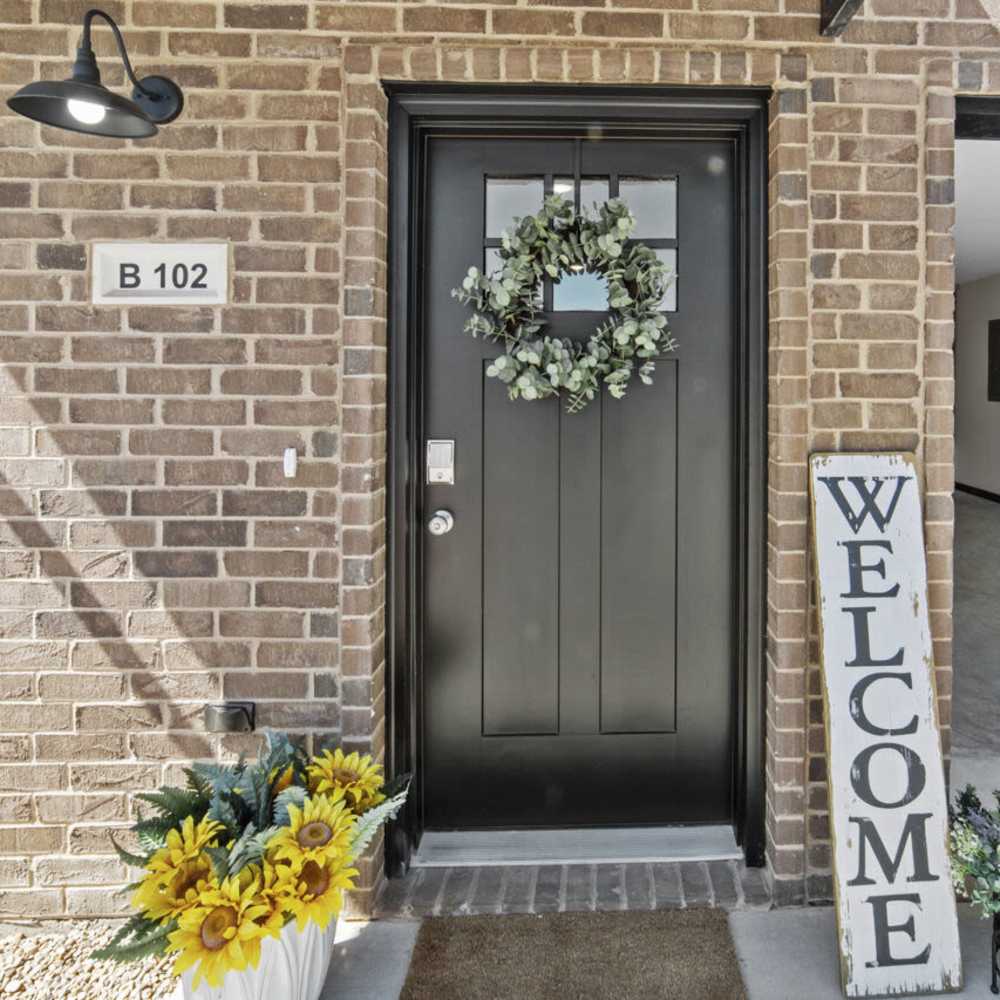 Entrance at Settlers Trail Apartments in Lindale, Texas
