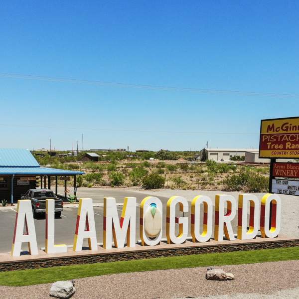 Explore the neighborhood around Las Ventanas in Alamogordo, New Mexico 