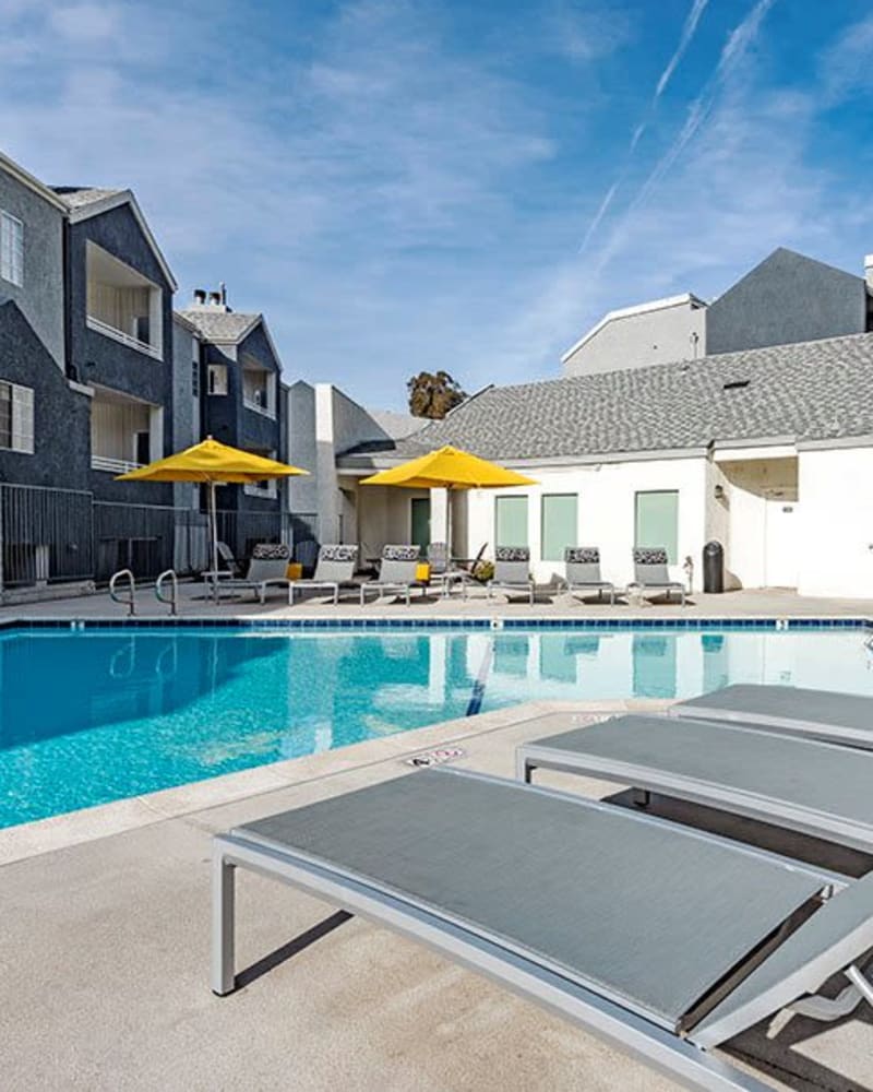 Lounge chairs by the pool at The Retreat in Santa Clarita, California