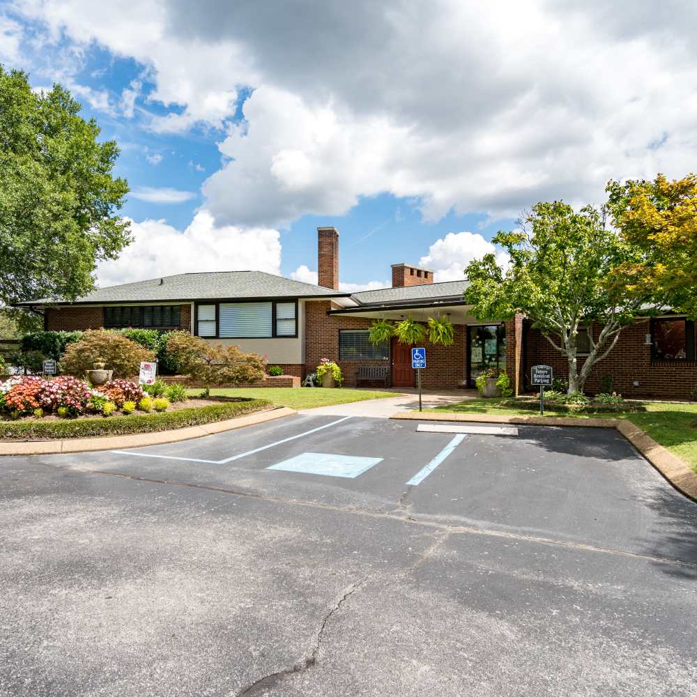 Clubhouse with car parking at Germantown Gardens in East Ridge, Tennessee