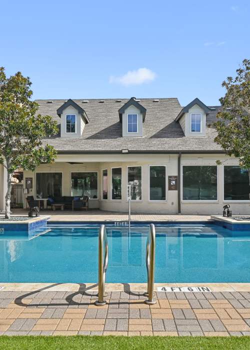 View amenities at Perry Row in Dallas,Texas