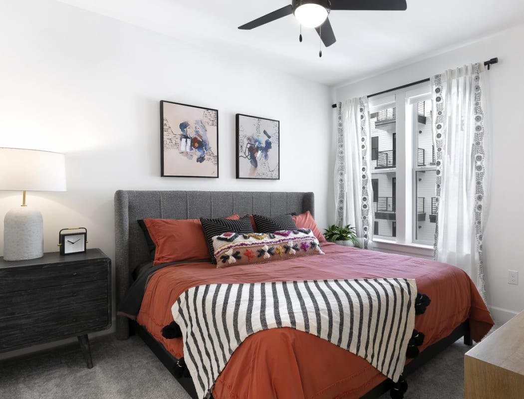 Apartment features at The Weaver in Austin, Texas