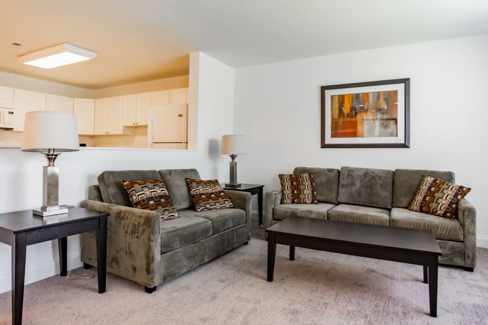 Luxury 1, 2 & 3 Bedroom Townhomes & Apartments in Thorndale, PA