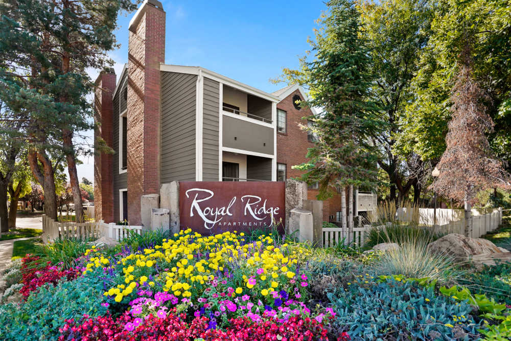 Monument sign outside of Royal Ridge Apartments in Midvale, Utah