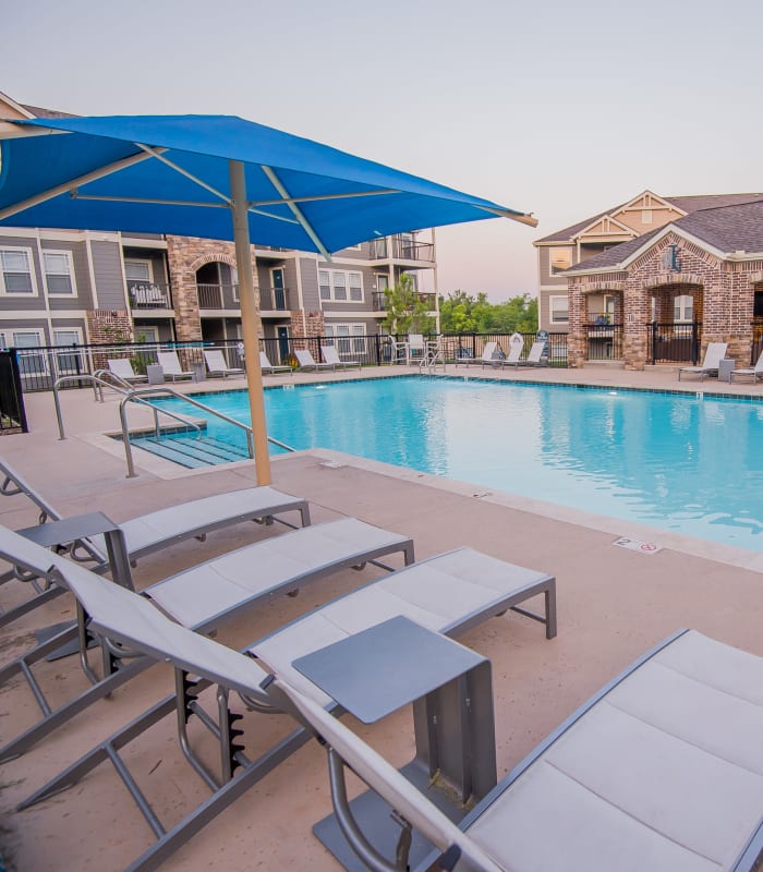 Pool o Cottages at Tallgrass Point Apartments in Owasso, Oklahoma