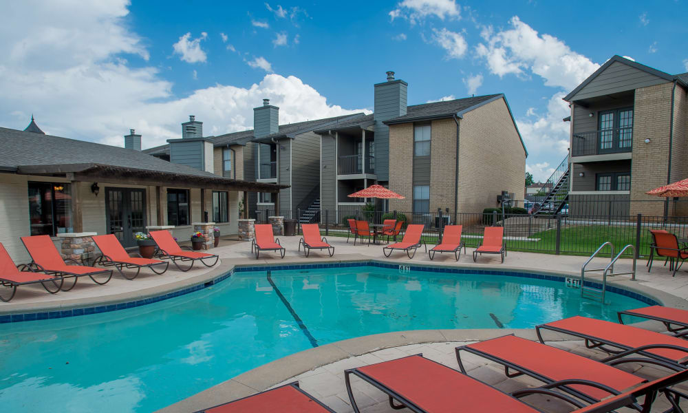 Pool at Cimarron Pointe Apartments in Oklahoma City, Oklahoma