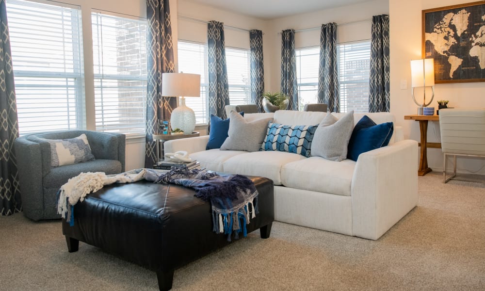 Living room at Artisan Crossing in Norman, Oklahoma