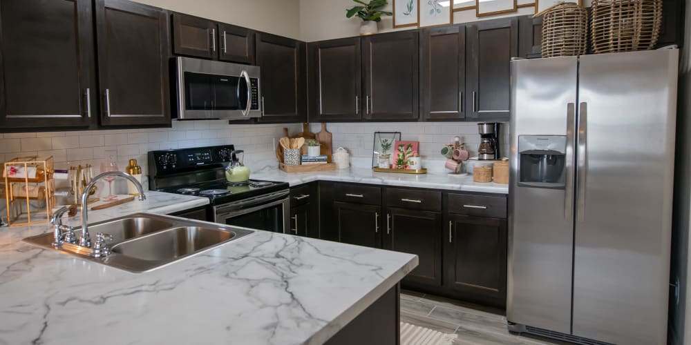 Modern kitchen at Cedar Ridge in Tulsa, Oklahoma
