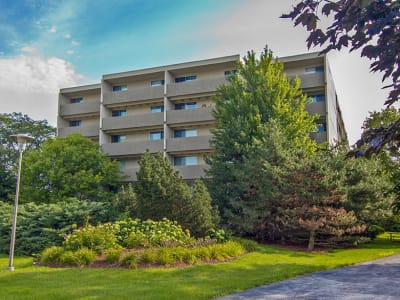 Beautiful exterior view at Park Towers Apartments in Richton Park, IL